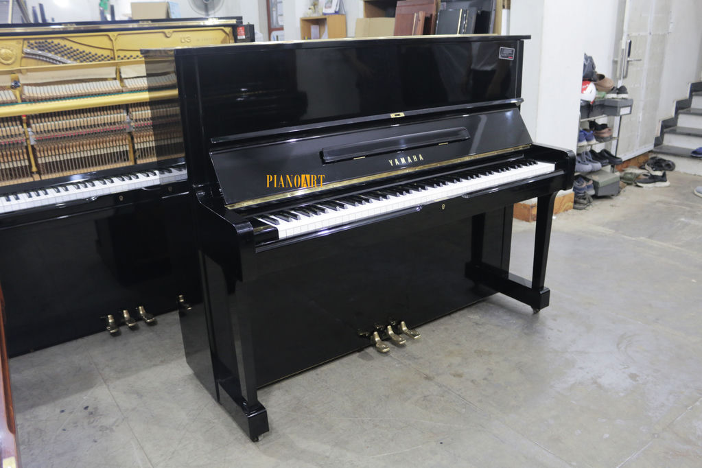 ĐÀN PIANO YAMAHA U1H No.1526722